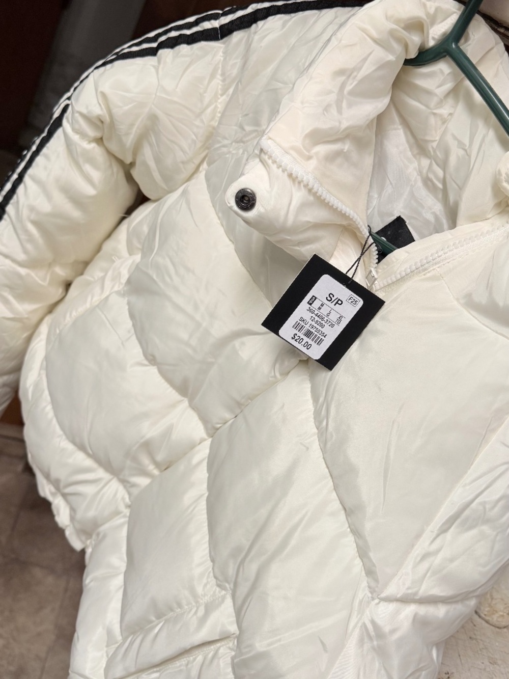 CARBON white Jacket with black stripes - mid waist - Zip Closure